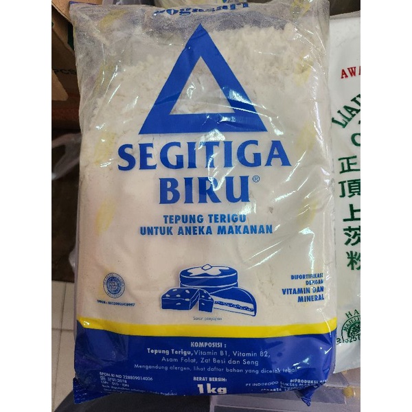 

Tepung Terigu Segitiga Biru 1kg