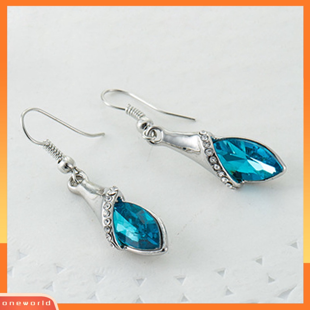 [oneworld] 2 Pcs/Set Pengerjaan Indah Mulia Kalung Anting Set Indah Bersinar Kristal Imitasi Liontin Kalung Kait Anting Perhiasan Aksesori