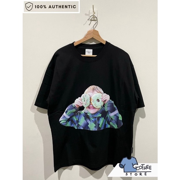 ADLV BOY WITH GREEN DONUT BLACK TEE