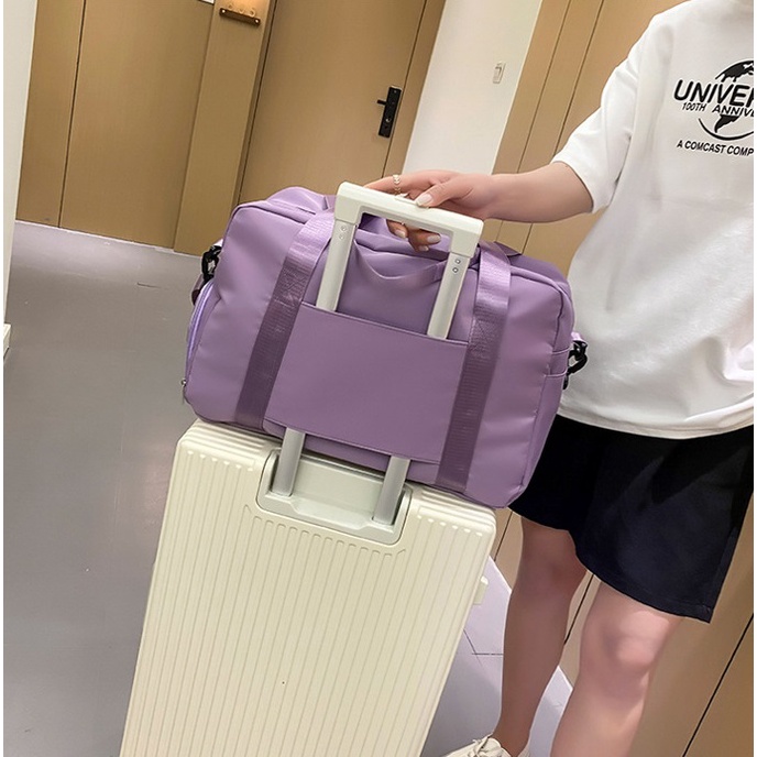 Tas Travel Duffel Bag Olahraga Gym Wanita Ada Tempat Sepatu