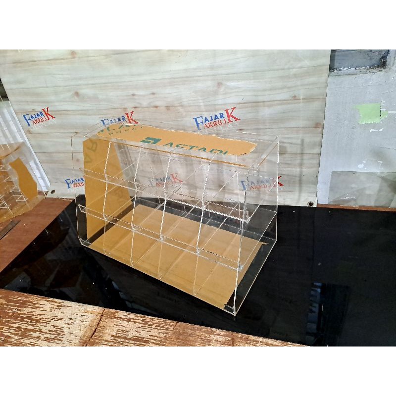 tempat snack/jajanan/makanan ringan