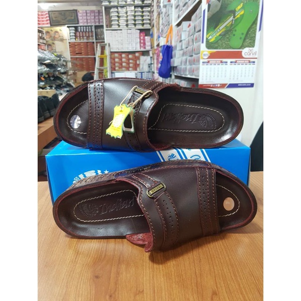 sandal kulit asli merek indian