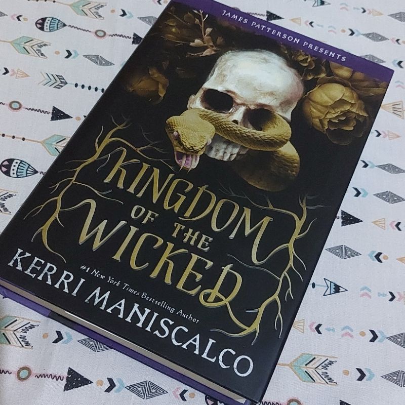 

BUKU NOVEL KINGDOM OF THE WICKED BY KERRI MANISCALCO (PRELOVED)