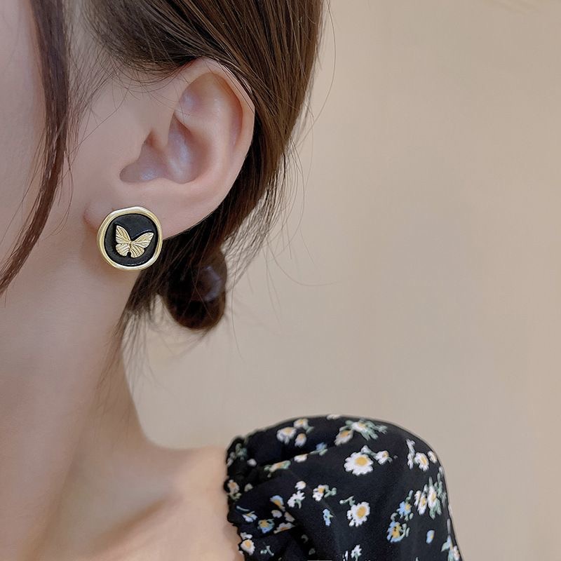 Anting Kupu-Kupu Vintage Anting Bulat Elegan Tidak Teratur Untuk Aksesoris Wanita