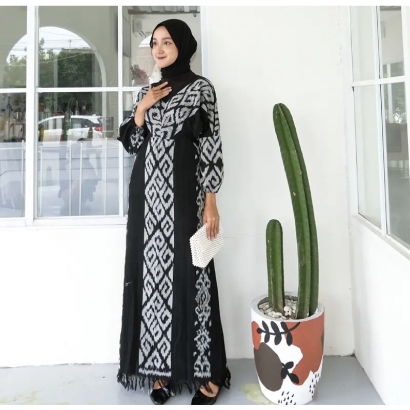 Gamis Tenun Motif Toraja