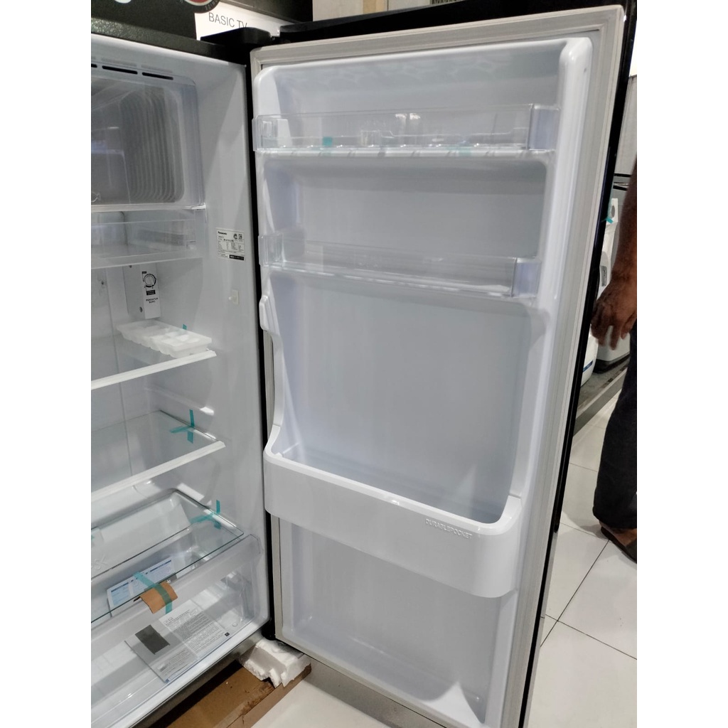 Kulkas Panasonic 1 pintu NR AF 171 Silver dan Hitam kapasitas 155 L