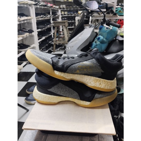 Jual Adidas Basket Marquee boost Low Core Black Shopee Indonesia