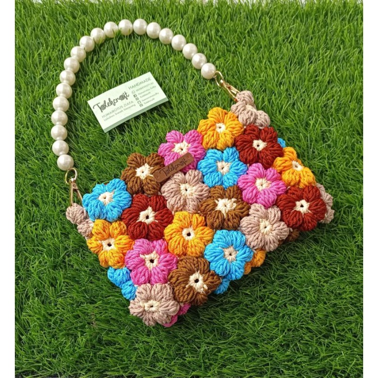 tas kondangan, tas rajut bunga puff