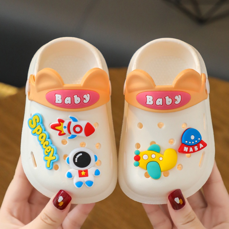 Sepatu Sendal Anak Space UFO Luar Angkasa Anak Laki Laki Anak Perempuan Unisex Sendal Karet Anti Slip Baim Kodok Crocs A2168