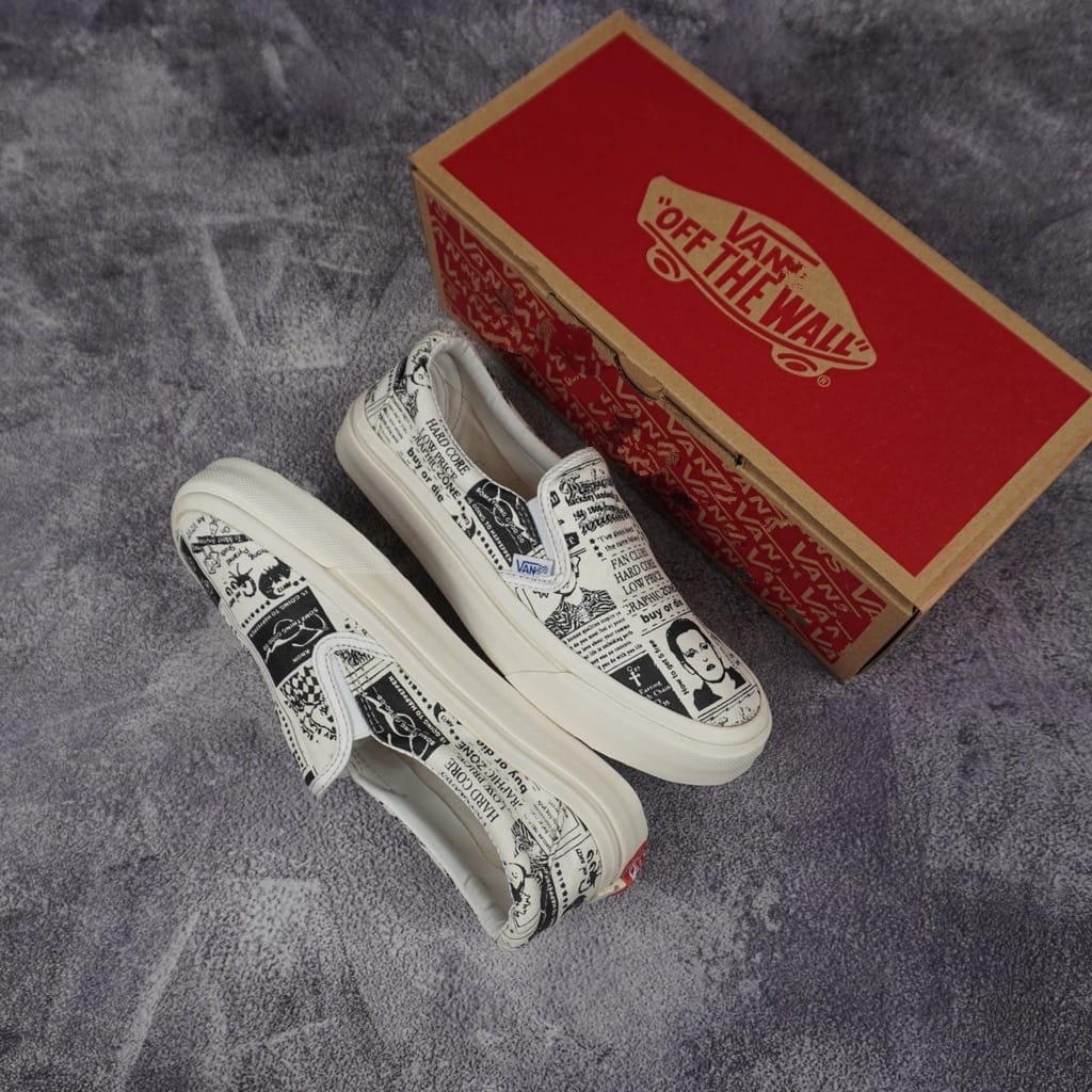 Sepatu Sneakers Vans news paper  Slip On Slop  Couple Cewek Cowok Kado Hadiah Hangout Santai Jalan nyaman di pakai keren kece