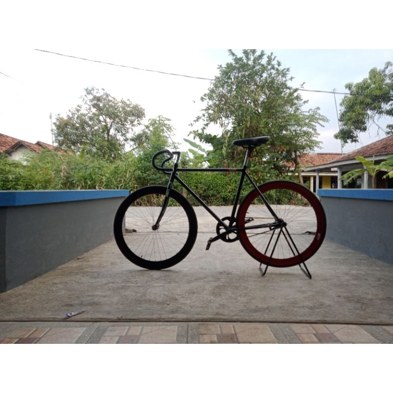 model sepeda fixie