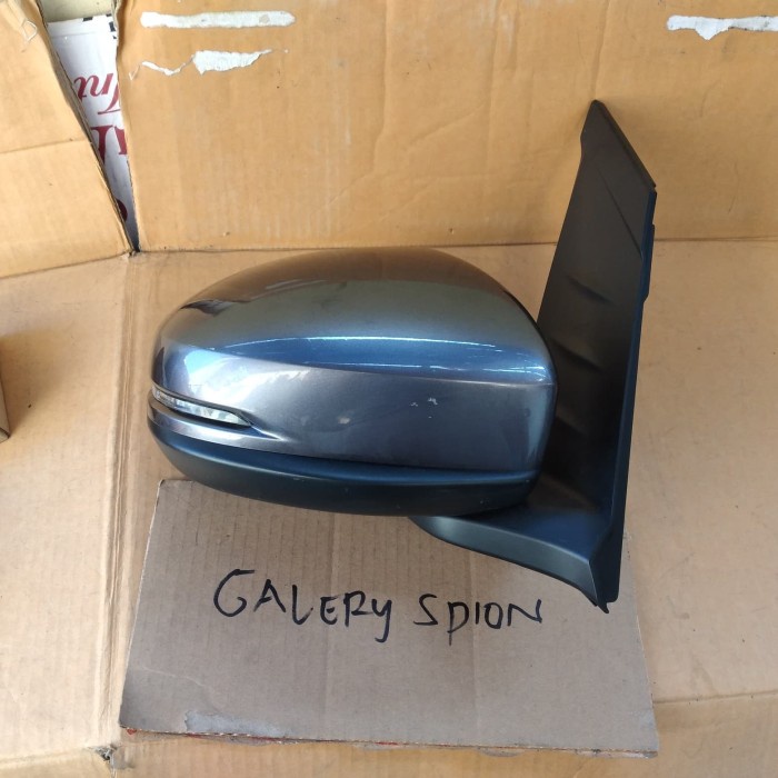 {BEKAS} spion mobilio tipe e 2016-2019 kanan original Limited