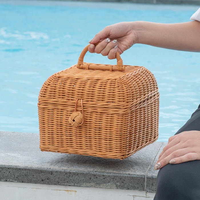 KOTAK ROTAN TUTUP SERBAGUNA