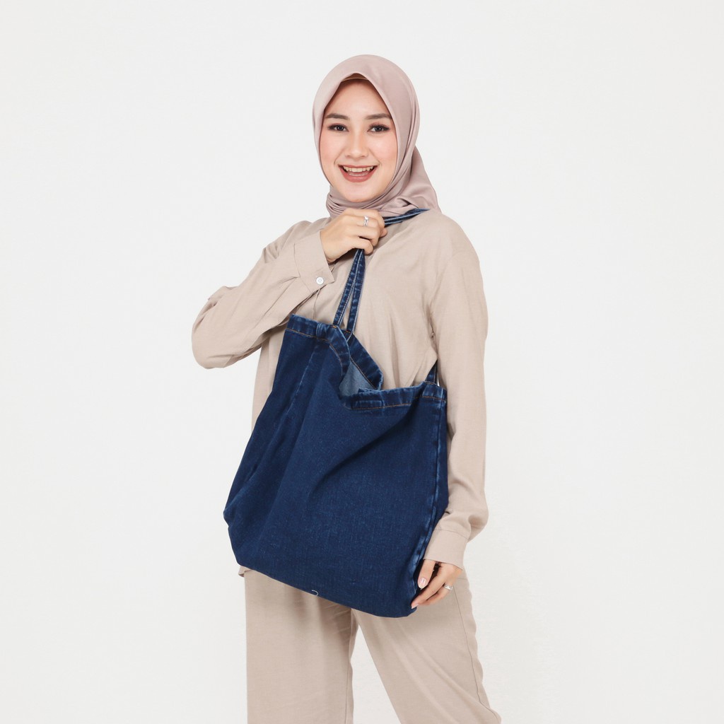 tote bag tas slempang jingjing wanita trendi  bahan jeans street  accecories  outfit hangout