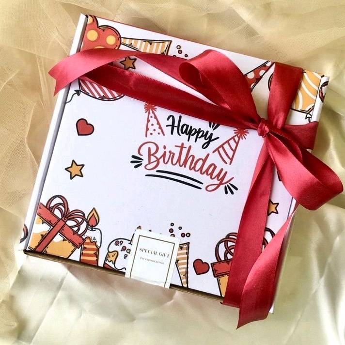 

DUS BOX ULANG TAHUN BOX KOTAK KADO HAPPY BIRHDAY