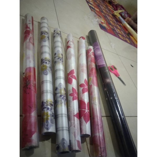 

STIKER KACA