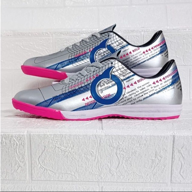 SEPATU FUTSAL ORTUSEIGHT CATALYST