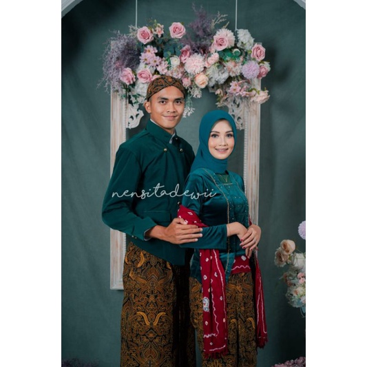 [1 Set, H/SPD03C] Baju Couple / Baju Prewed Adat Jawa + Selendang, Nuansa Hijau