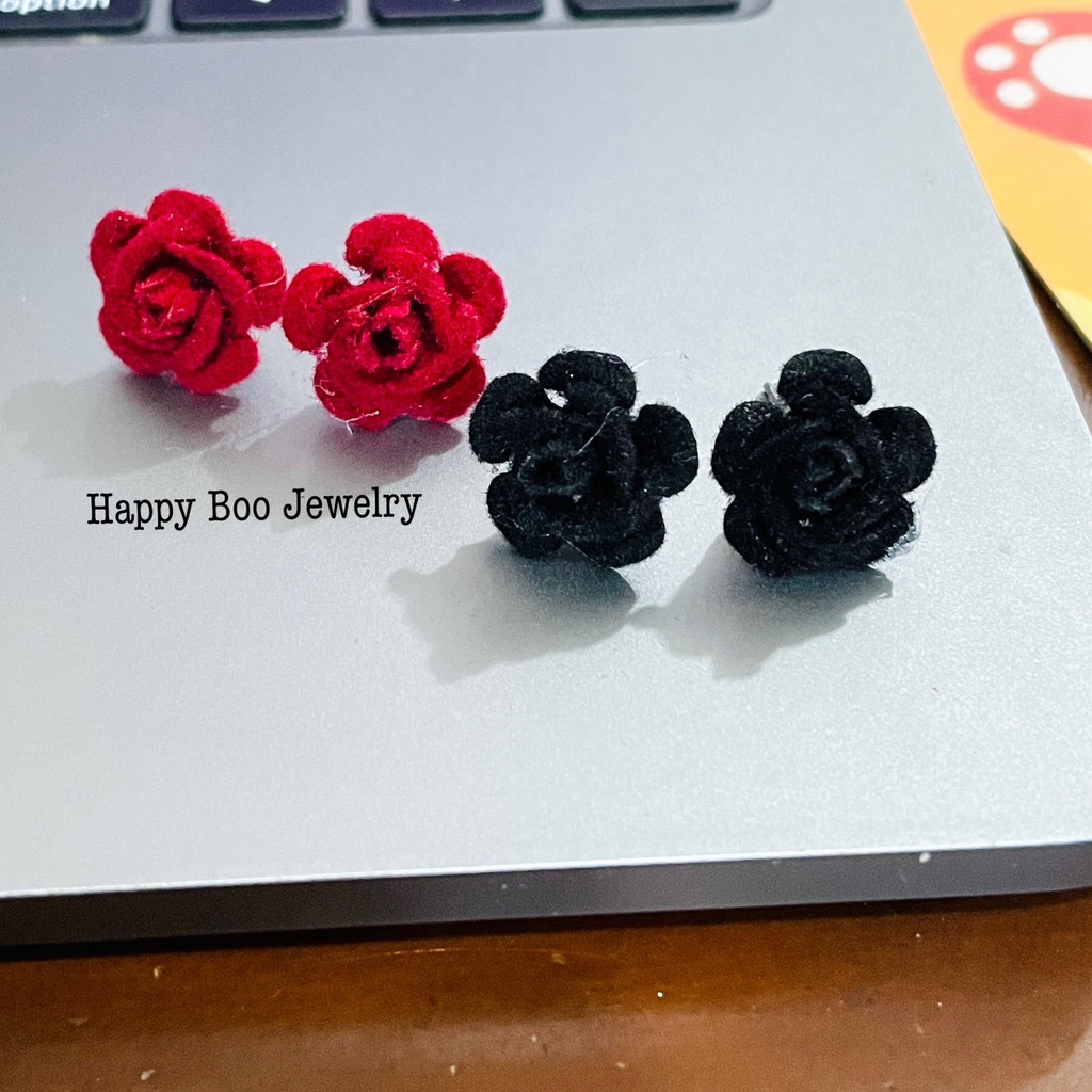 anting bunga mawar abub bludru stainless