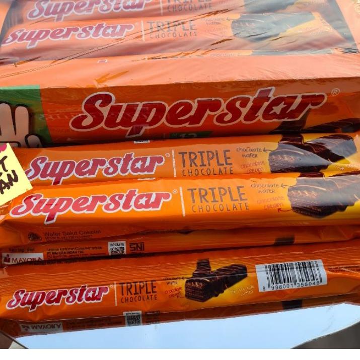 

RVN228 PROMO!!!! MURAH Coklat superstar isi 12 @18 gram wafer coklat....coklat supermen..coklat superstar $$