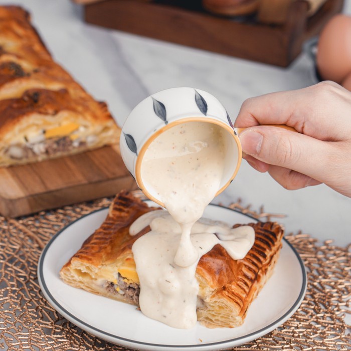 

Past Savoury Puff Pastry (Picnic Roll)