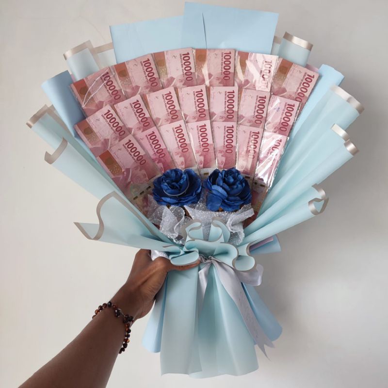 Buket bouquet wisuda pernikahan ulang tahun dan acara besar bisa request warna dan tambah kartu ucapan