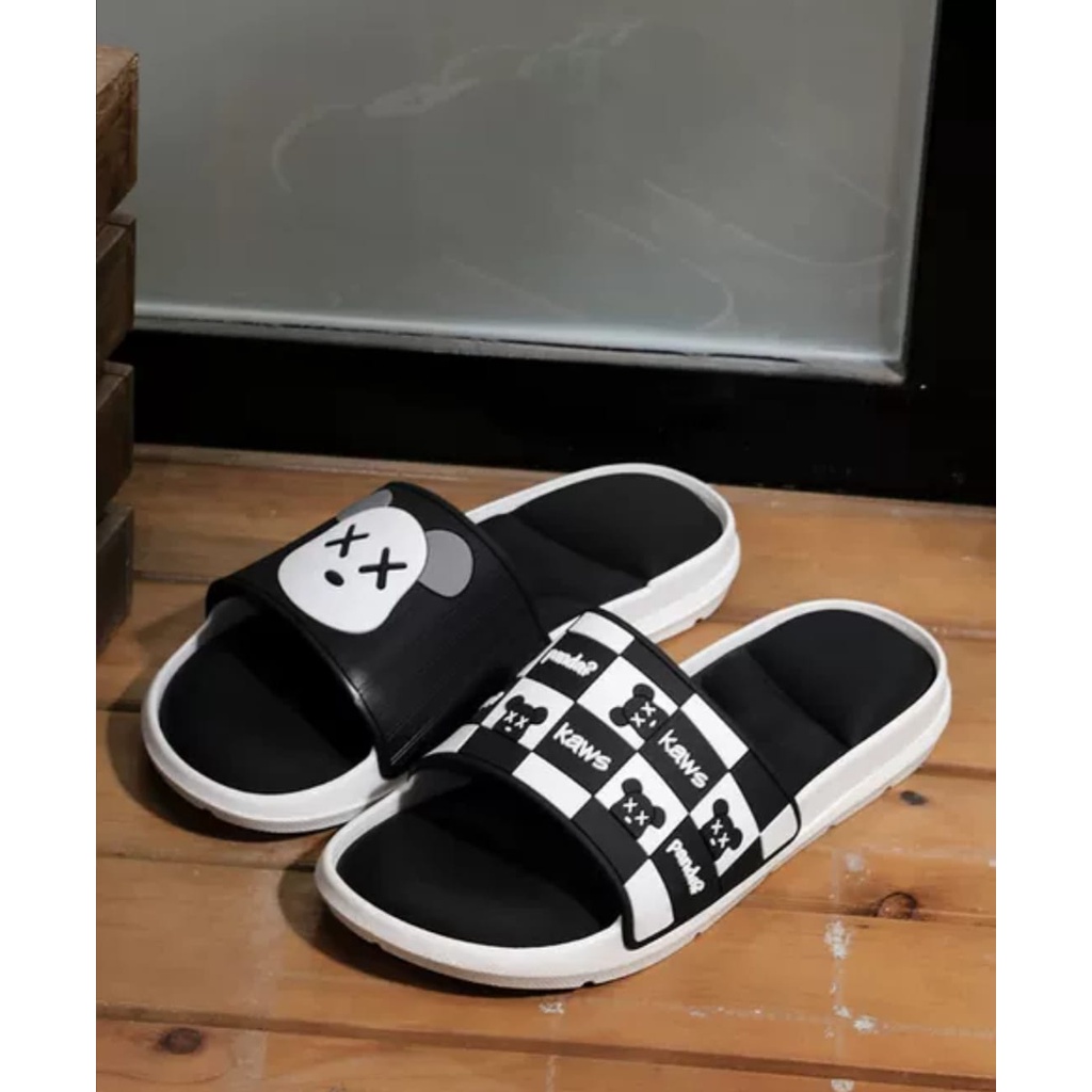Sandal Slide lapis / Slipper kaws panda