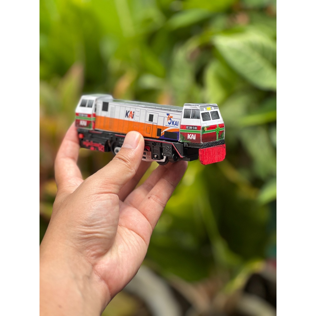 Mainan Kereta Api Lokomotif CC206 Livery Ketupat Spesial Ramadhan | Miniatur Kereta Api - Hunting Ma