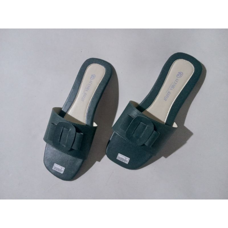 Sandal wanita/Sandal cewek/Sandal Kekinian/Sandal Terbaru 2023 Motif Simple Ala korea