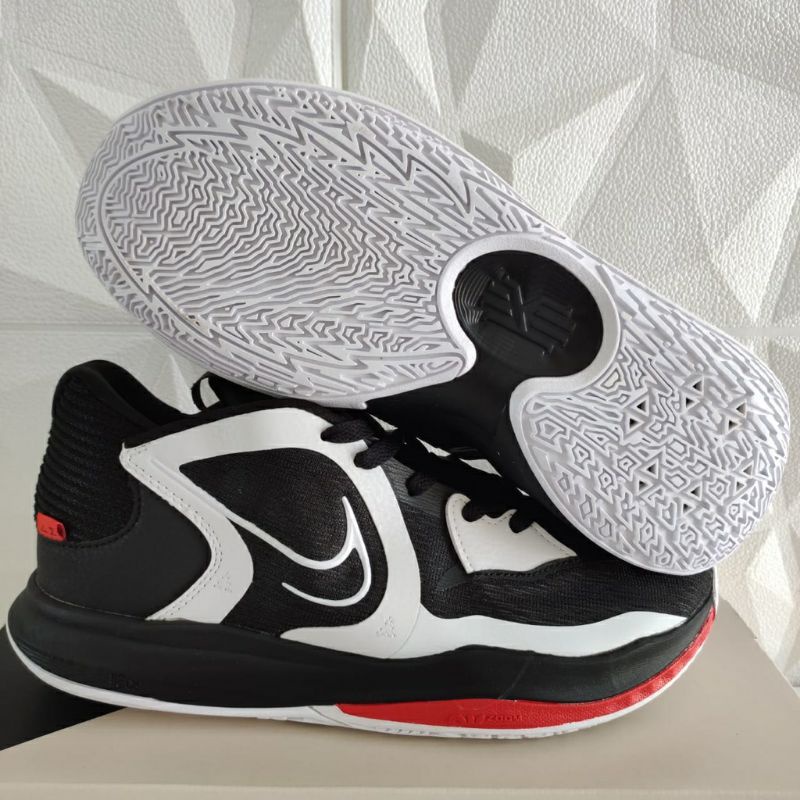 SEPATU BASKET KYRIE 5 LOW BRED