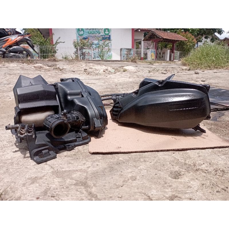 box filter udara assy set vario 125/150 led old 2015 sd 2017 original
