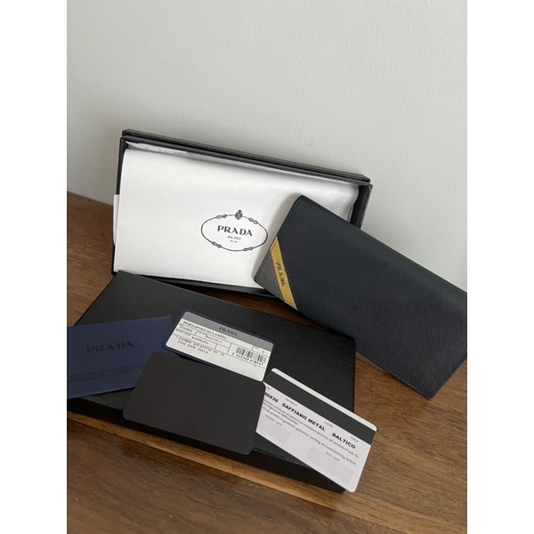 PRELOVED PR*DA PORTAFOGLIO LAMPO WALLET MEN DOMPET PRIA ORIGINAL