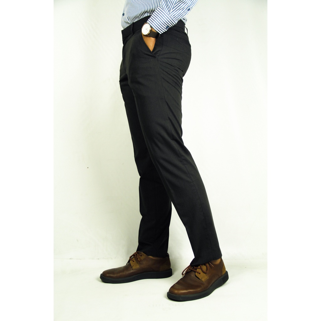 Celana Bahan Pria Formal Hitam Slimfit & Reguler Bruno Rigari