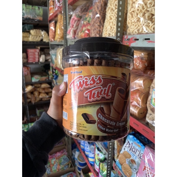 Astor Twiss Tuul Coklat Wafer Roll Cokelat 500gr