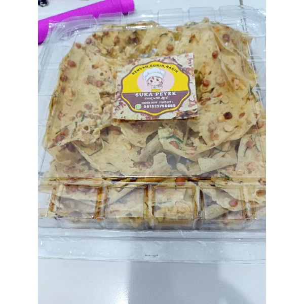 

Peyek kacang dll
