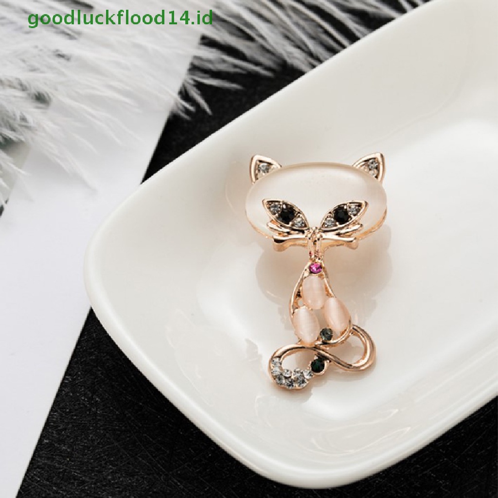 [GOOGFOUR] Vintage Kristal Desain Kucing Bros Fashion Hewan Lucu Berlian Imitasi Opal Bros Wanita Perhiasan Pakaian Pin Aksesoris Hadiah Pesta [TOP]