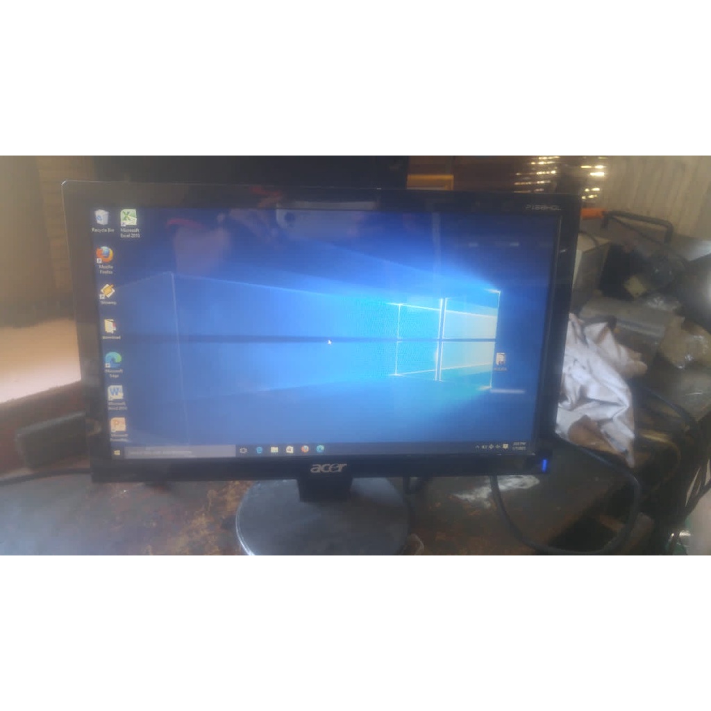 Monitor Komputer 16 inch