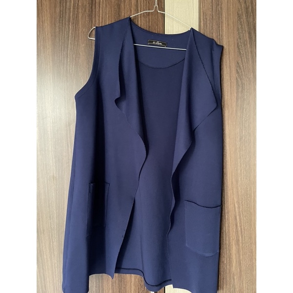 preloved vest Le bijou