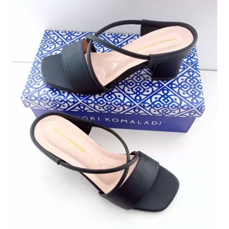 Sendal yongki size 40
