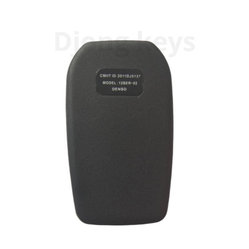 casing kunci remot lipat/flipkey toyota new  Yaris long tahun 2015 ke Atas