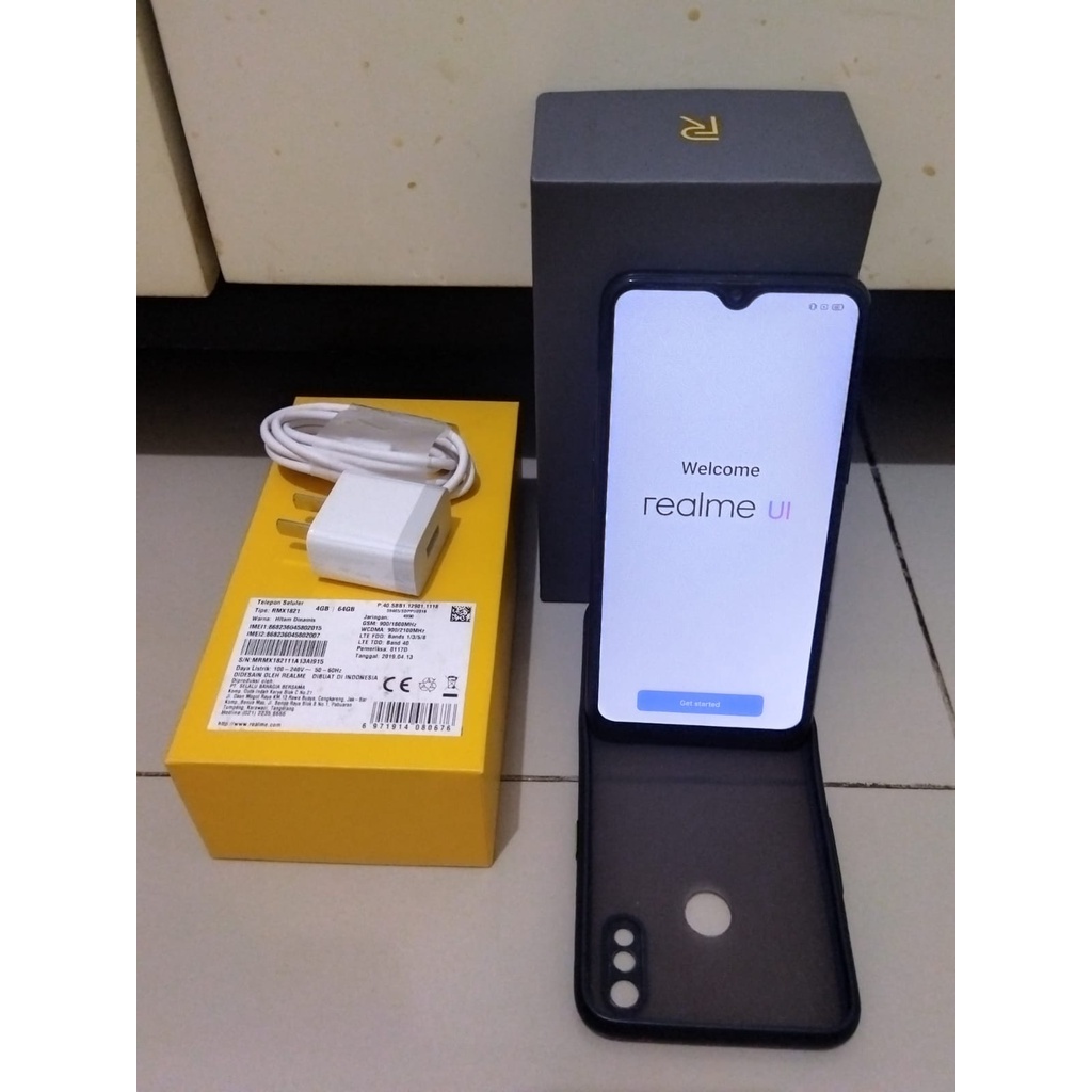 Handphone REALME 3 [ 4/64 gb ] ORIGINAL second - free casing
