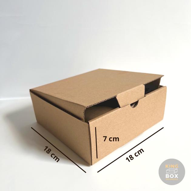 

Kardus Karton Packaging Box 18 x 18 x 7 cm - Die Cut