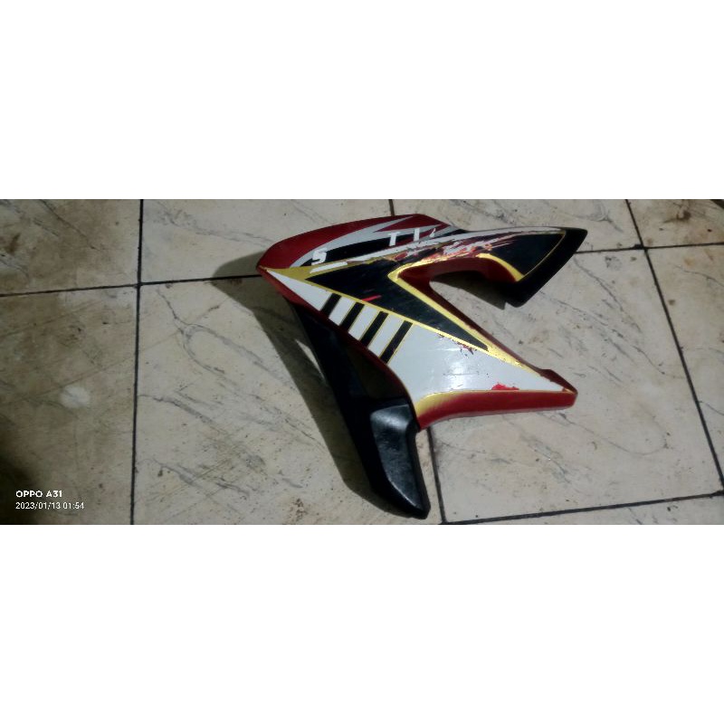 Sayap tangki/Cover tangki CB150R Old