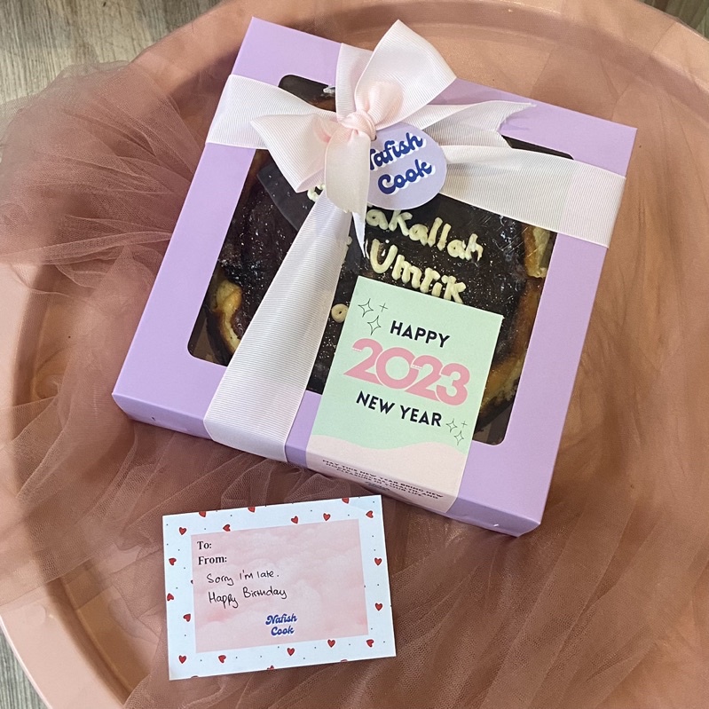 

✨HAMPERS CHEESECAKE ULANG TAHUN SESERAHAN KADO✨