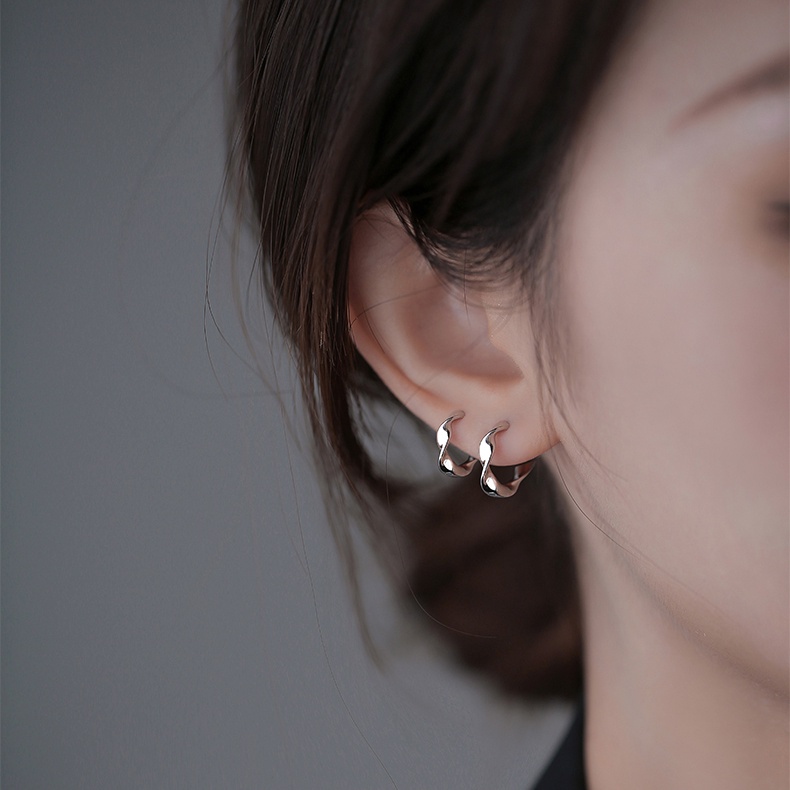 YEEZII Anting Hoop Twist Untuk Wanita Silver Earring Aksesoris Fashion Perhiasan