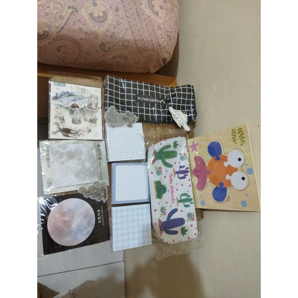 

Stationery post it kotak pensil masker bt21 dumbo cooky v BTS puzzle anak peralatan tulis sticker aesthetic pastel moon bulan grid post-it buku saku tempel note notes pencil case mask fairycore forest sticker pack