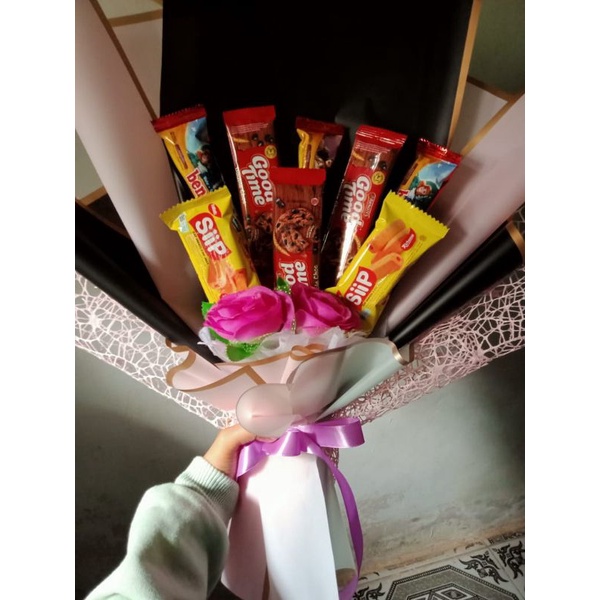 Buket Snack untuk wisuda/ ulang tahun