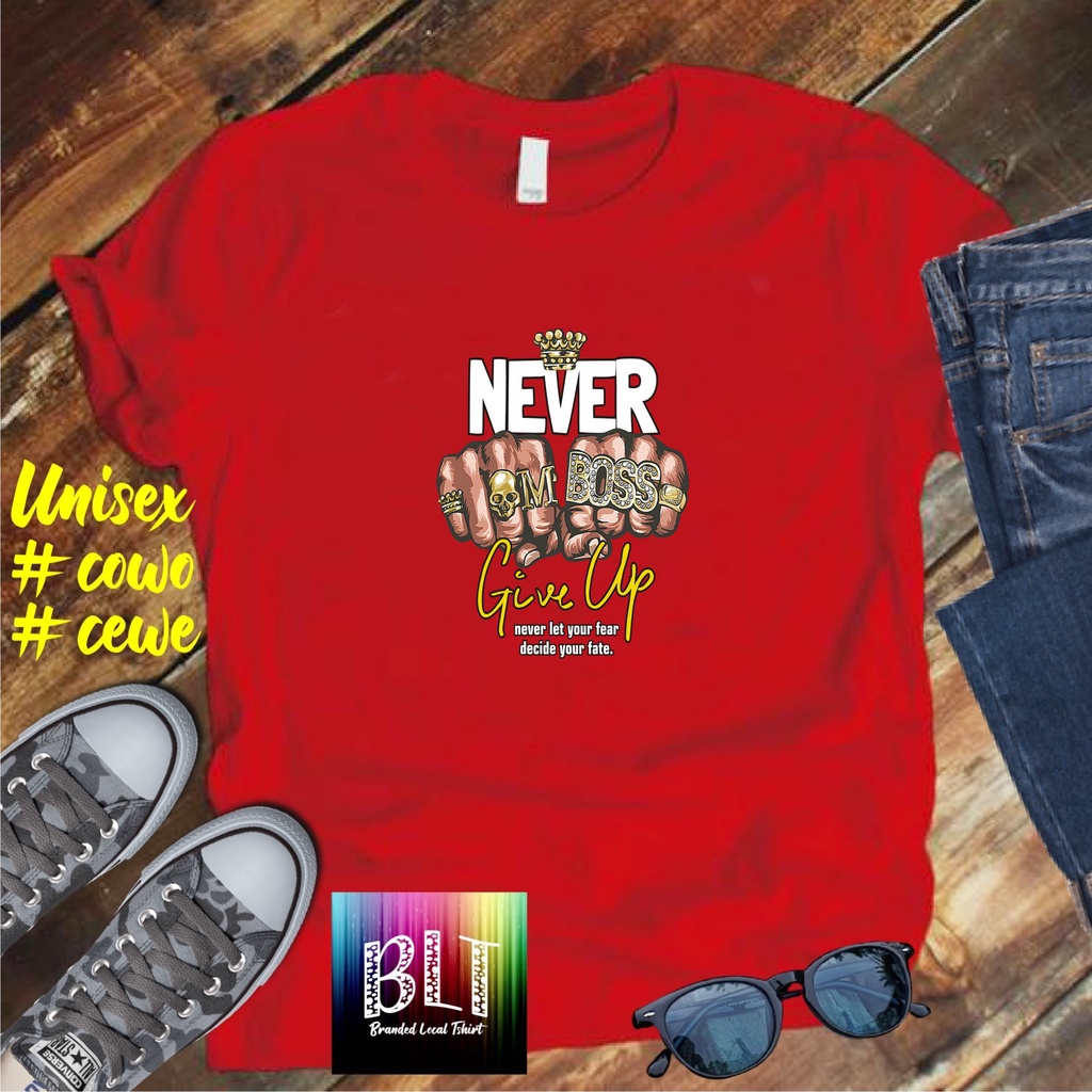 Diskon Promo Gratis Ongkir/Kaos dtf NEVER GIVE UP /Kaos Terlaris Kualitas Terjamin Kaos Pria Distro /Kaos Murah Kaos katun/Pakaian Pria  Pakaian Wanita Kaos Viral/Best Seller