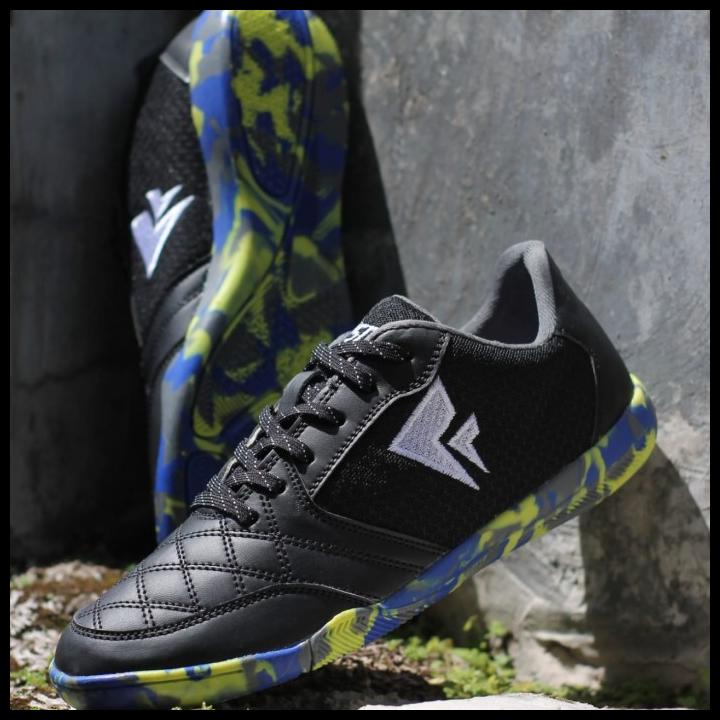 Sepatu Futsal Sevspo Imbasala In Black Camo