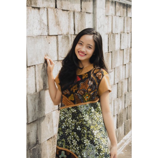 Dress Batik Kombinasi Modern AVARA | Model Ratih size M